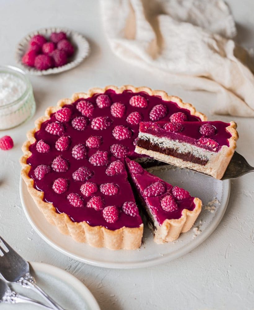 Vegan Lamington Tart | Recipe by RainbowNourishments.com